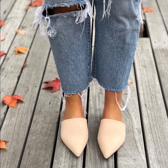 🆕Amore Nude Faux Suede Pointy Toe Flat Mules - Picture 2 of 6